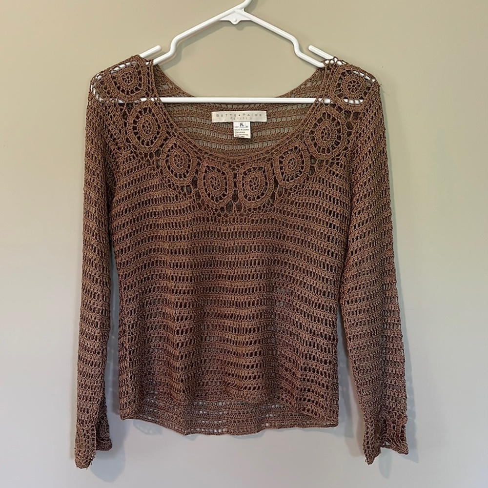 Elegant bronze colored crochet blouse. Size petite large